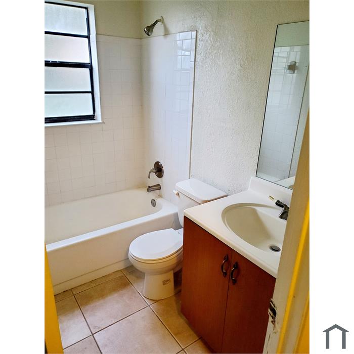 3520 NW 114th Ter